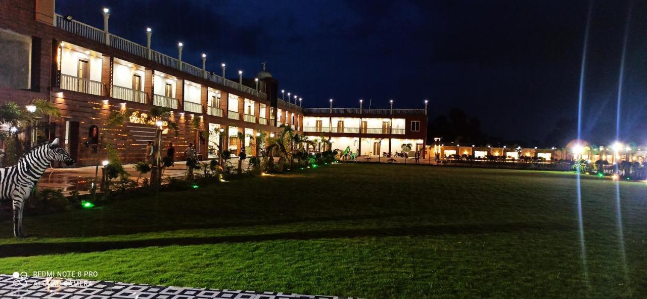 The Bodhi Palace Resort Екстер'єр фото