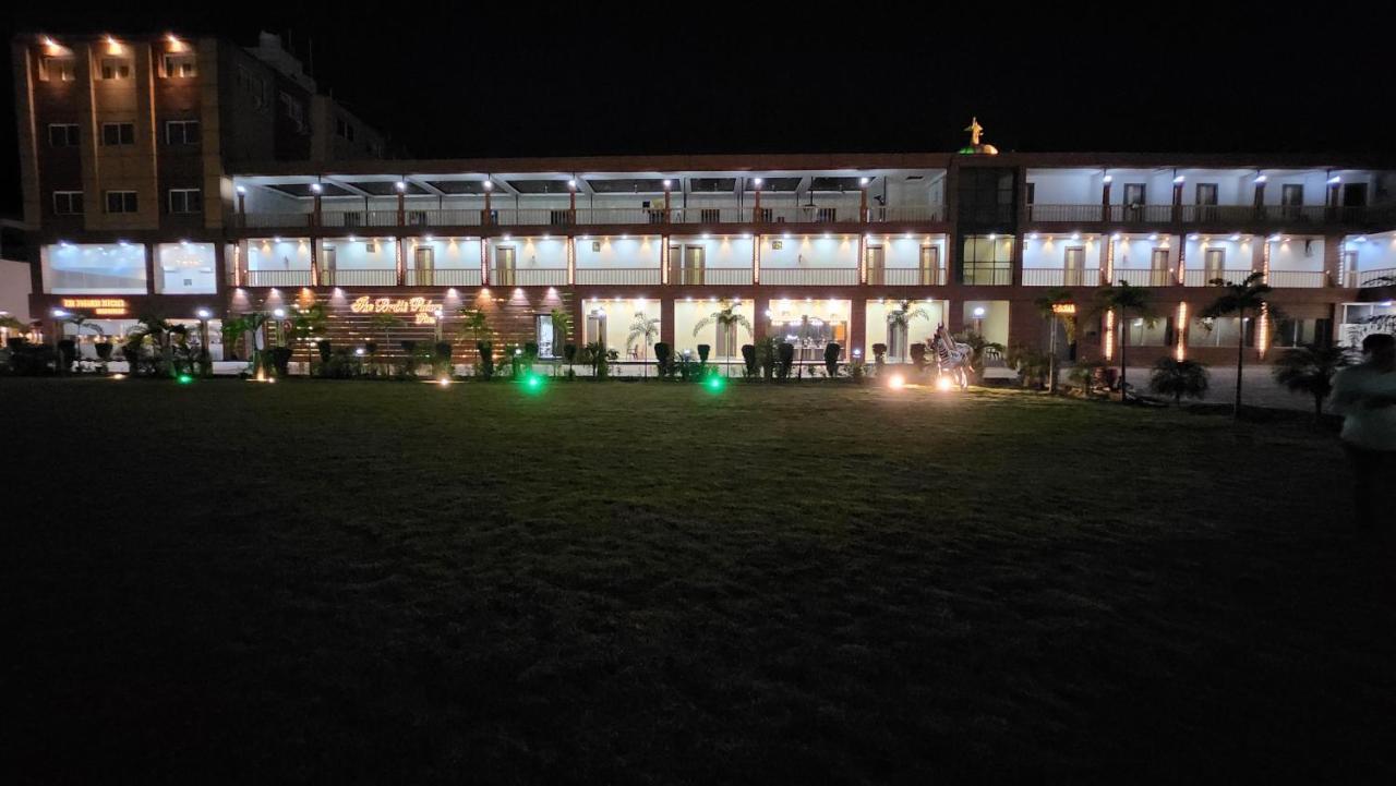 The Bodhi Palace Resort Екстер'єр фото