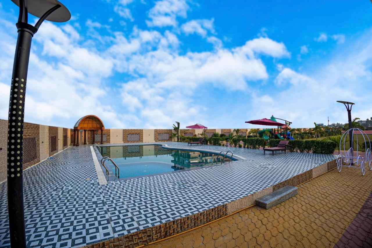 The Bodhi Palace Resort Екстер'єр фото